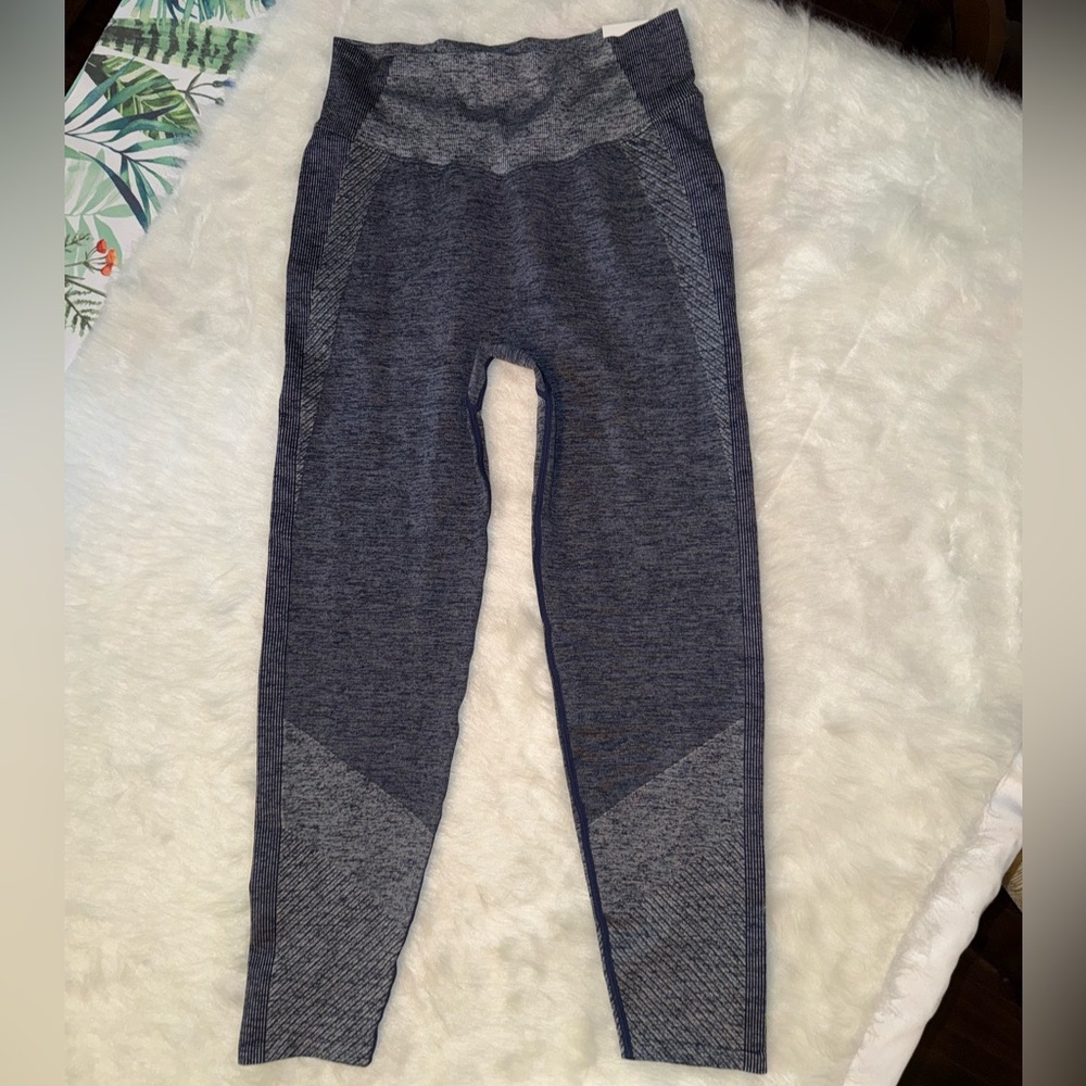 Pink Victoria’s Secret 4way stretch Best Butt Blue Marl high waist leggings